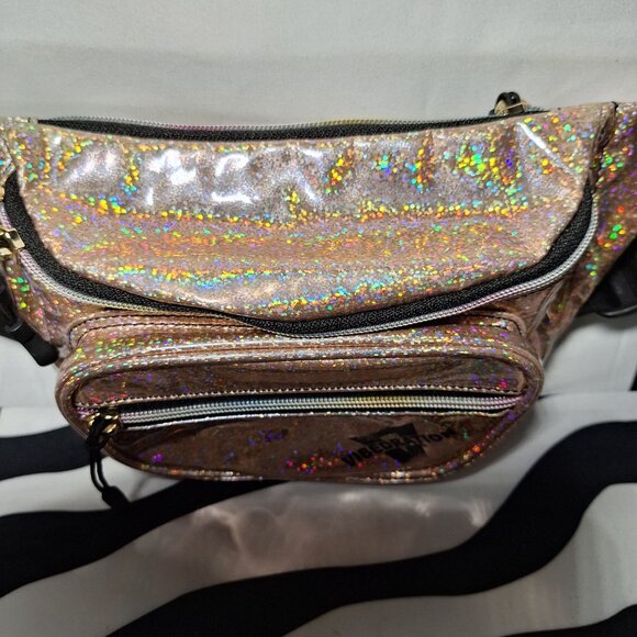 Vibedration Sling/Fanny Pack - Pink - Used - Picture 3 of 15